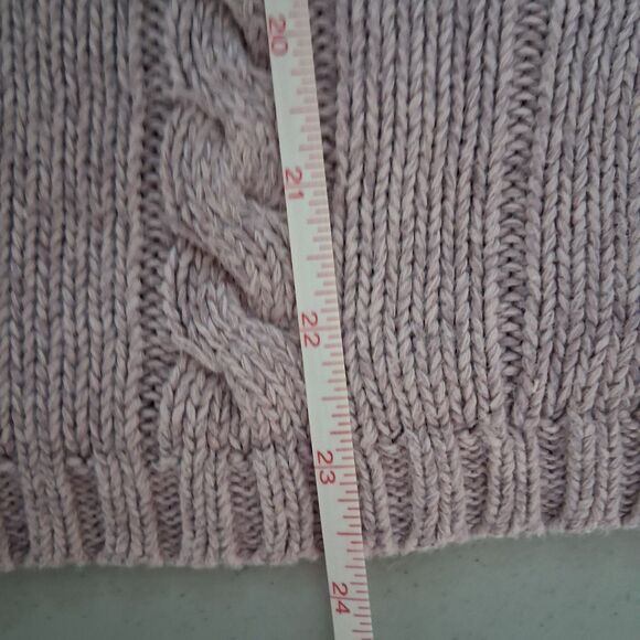 Women’s Van Heusen Cable Knit Crew Neck Sweater Lavender Large - Picture 11 of 12